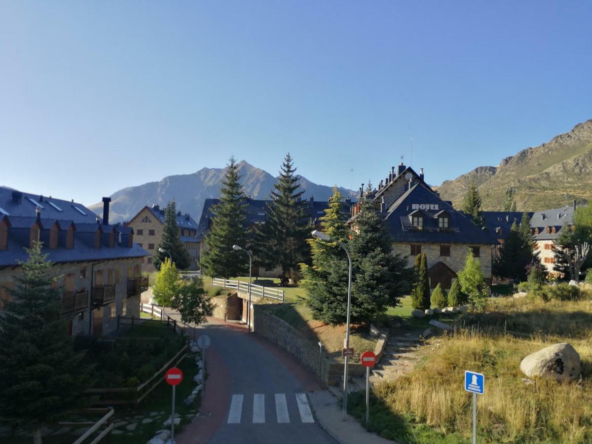 Apartamento L Auet Pla de l'Ermita Dış mekan fotoğraf